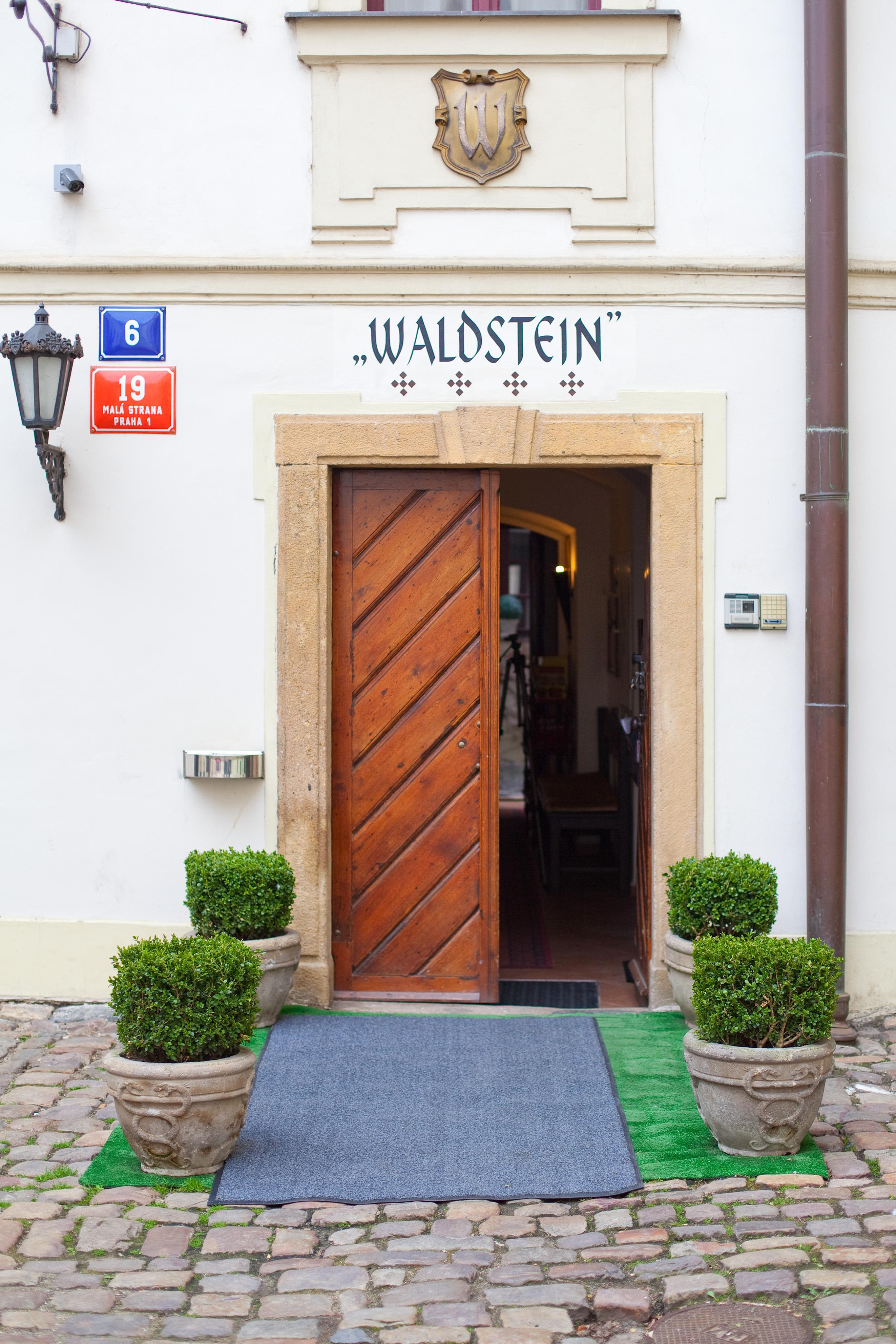 Hotel Waldstein Prag Exteriör bild