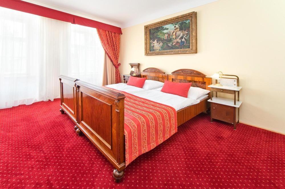 Hotel Waldstein Prag Exteriör bild