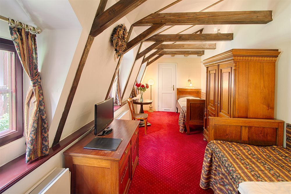 Hotel Waldstein Prag Exteriör bild